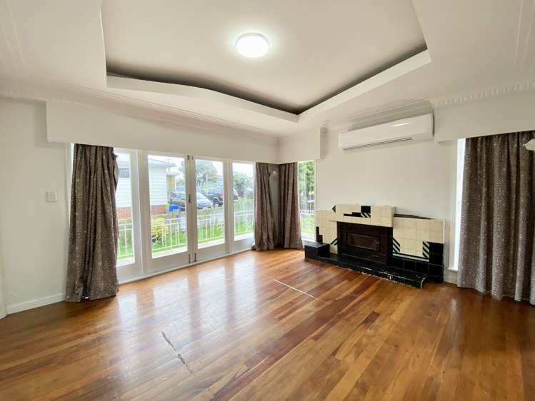 35 Archibald Road Kelston_2