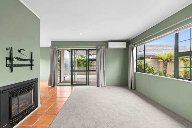 199 Frimley Oaks Frimley_12