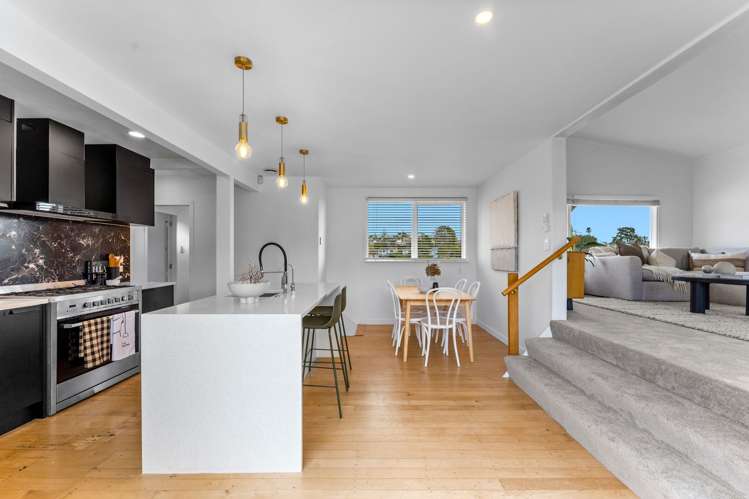 98 Eskdale Road Birkdale_5