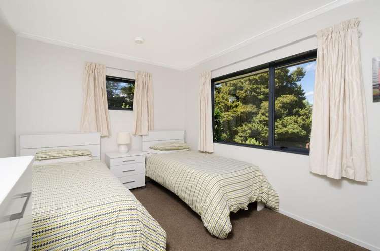 51 Millstream Drive Henderson_13