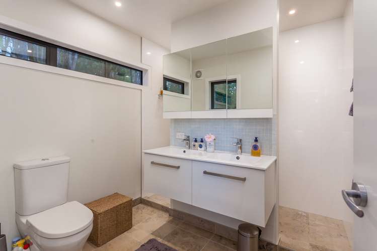 287 Forest Hill Road Waiatarua_14