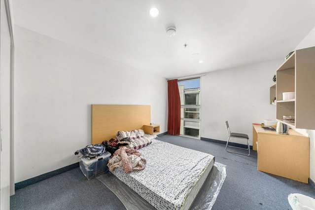 12/27 Hanson Street Mount Cook_4