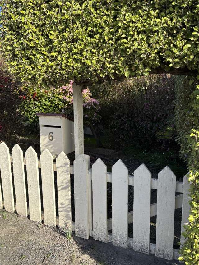 6 Wangaloa Road 2219_1