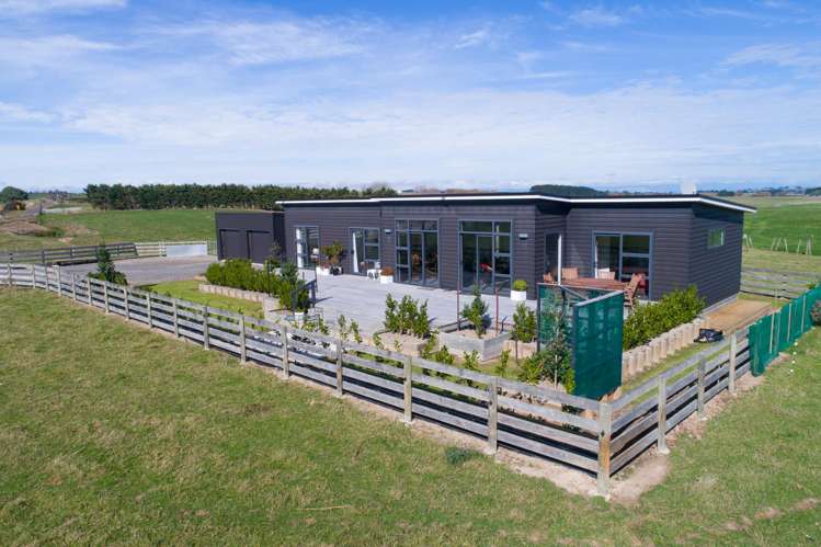 567 Lethbridge Road Halcombe_33