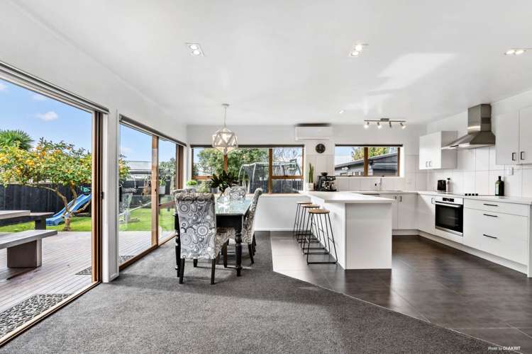 3 Prestwick Place Wattle Downs_8