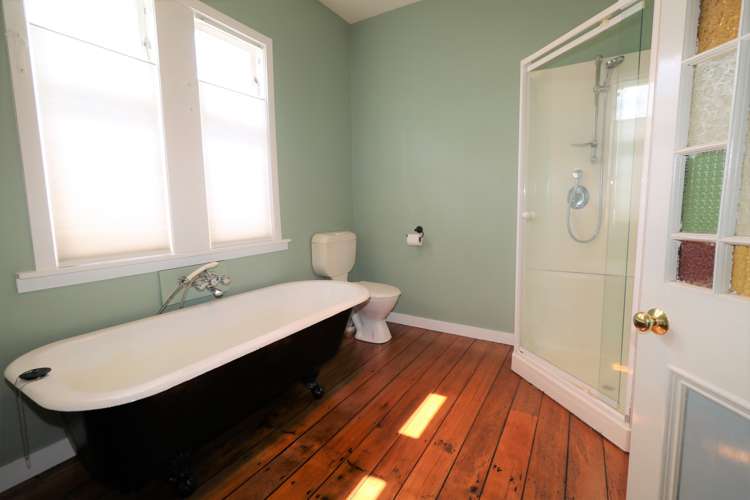 18 Clifton Avenue Carterton_22