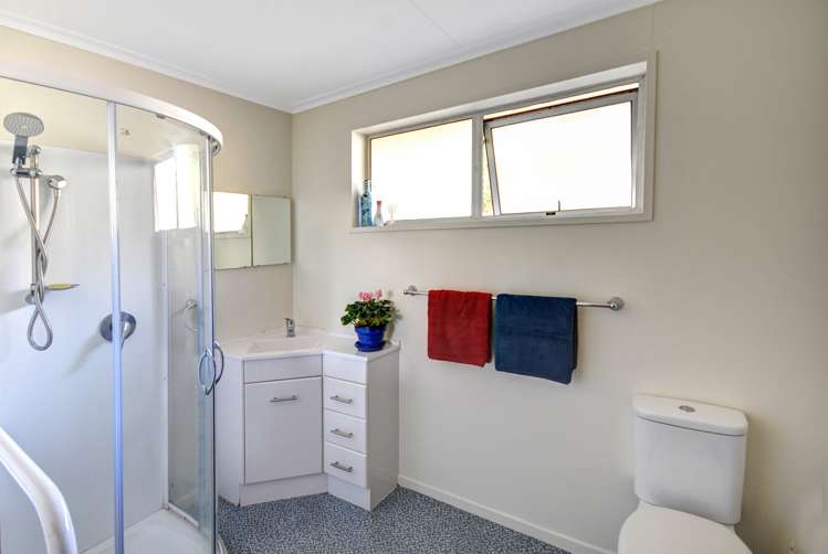 30 Leckhampton Court Clyde Hill_3