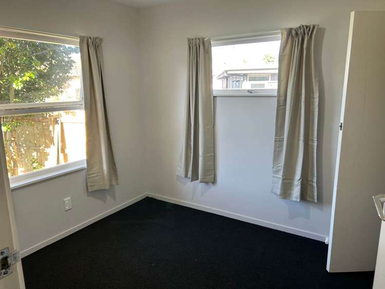 96 Elliot Street Pahurehure_5
