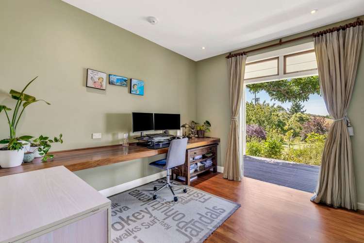 364 The Coastal Highway Redwood Valley_17