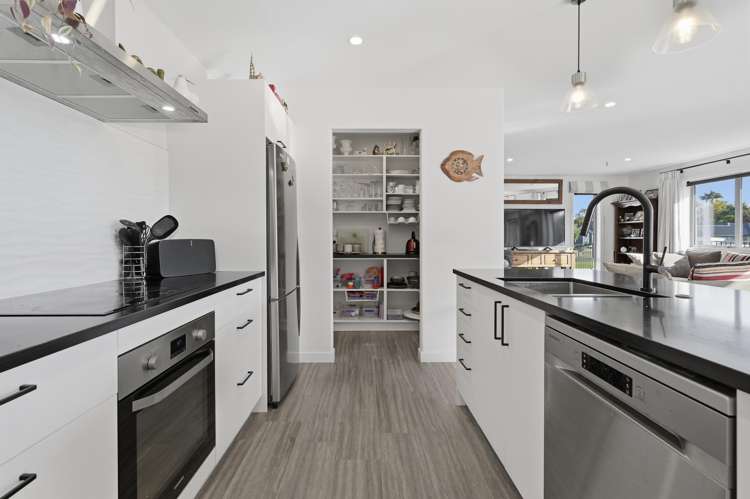 45 Ruba Way Ohauiti_2