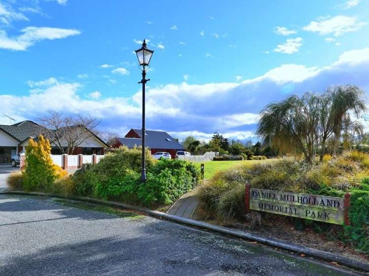 9b Devon Crescent Darfield_13