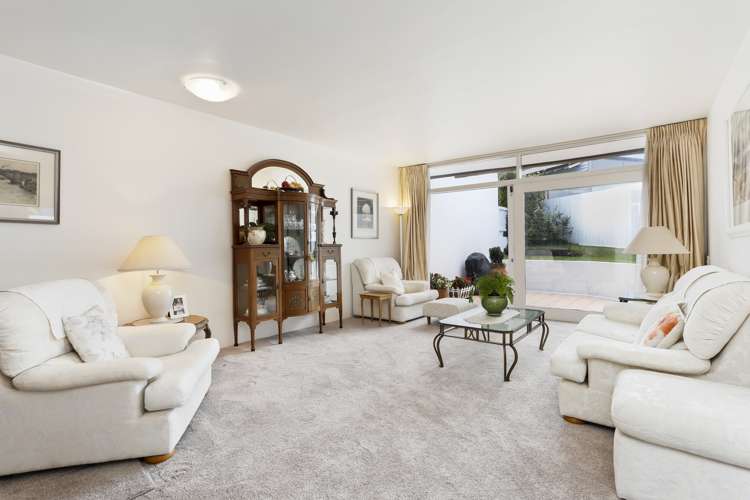 3/212 Hurstmere Road Takapuna_6