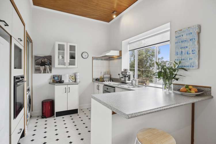 12 Magdala Street Tainui_12