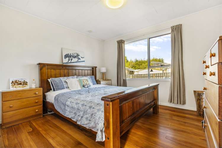 17 Newland Grove Henderson_5