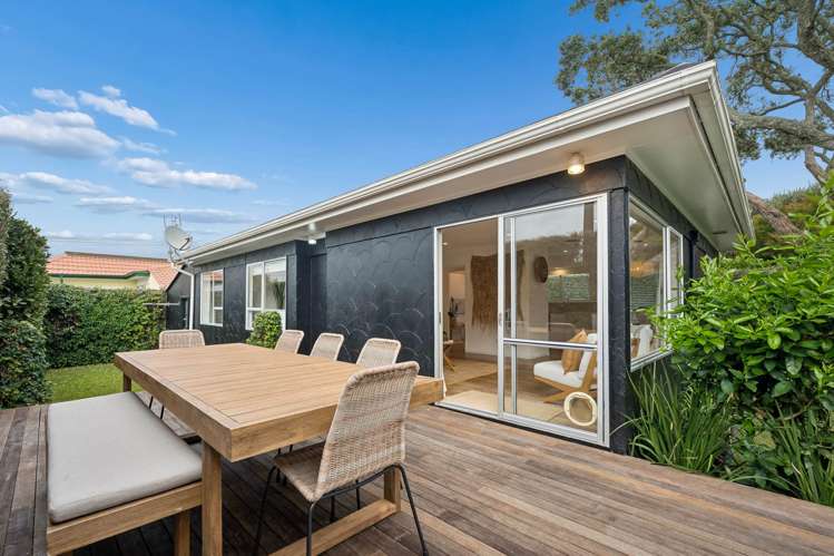2/7 Hanlon Crescent Devonport_11