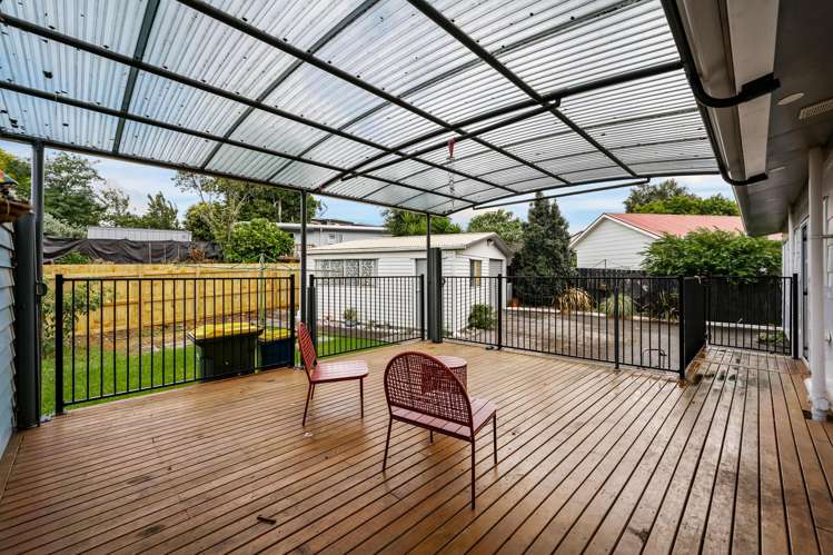 5 Taranui Place Henderson_11