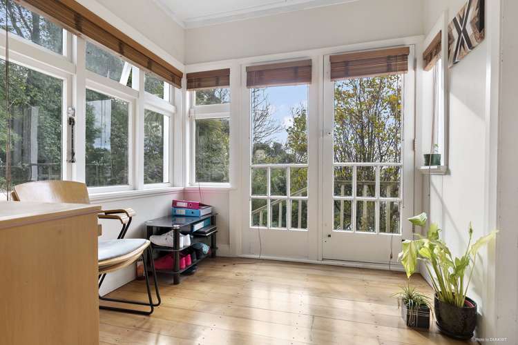 74 Hankey Street Mount Cook_11