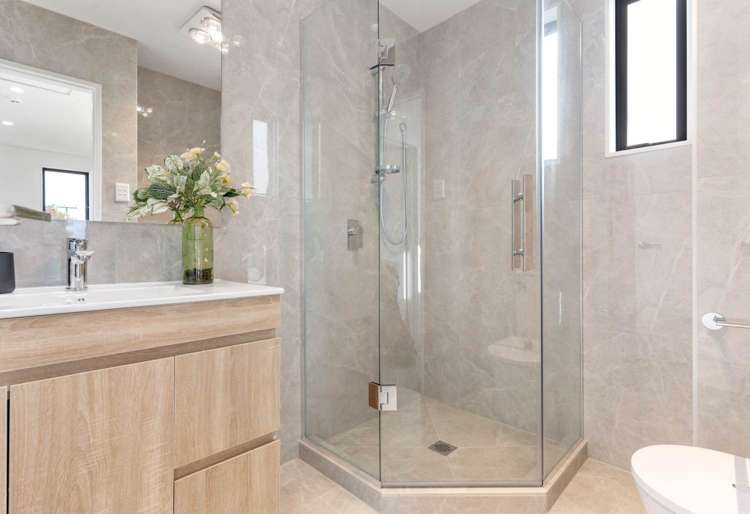 8/61 Clayburn Road Glen Eden_12