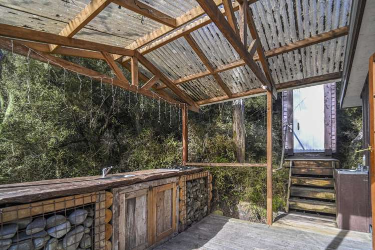 1015 Waitara Road Te Haroto_11