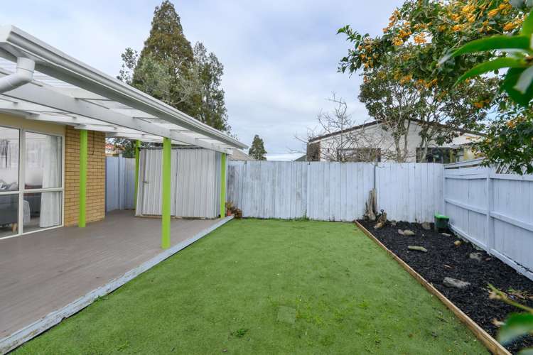 12b Howell Crescent Mount Roskill_21
