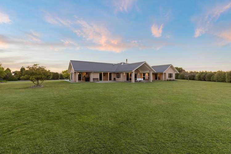 249 Curraghs Road Rolleston_17