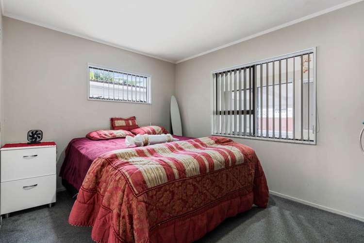 2/1 Scotts Road Manurewa_6