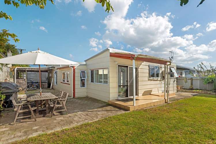483 Palmerston Road Te Hapara_13