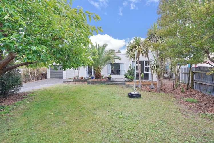 64 Dunns Avenue The Pines Beach_0