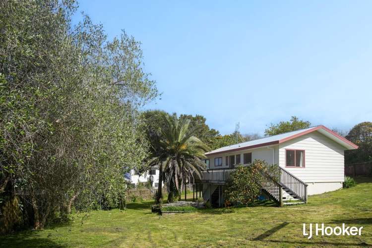 8 Koutunui Road Athenree_22