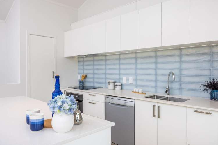 2/42 Saint Benedicts Street Eden Terrace_1