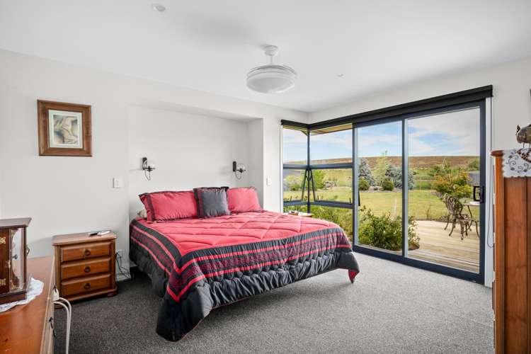 57 Golden Road Alexandra_22