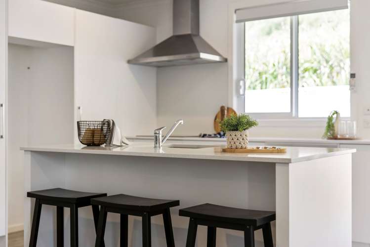 69a Pakanga Grove Pyes Pa_6