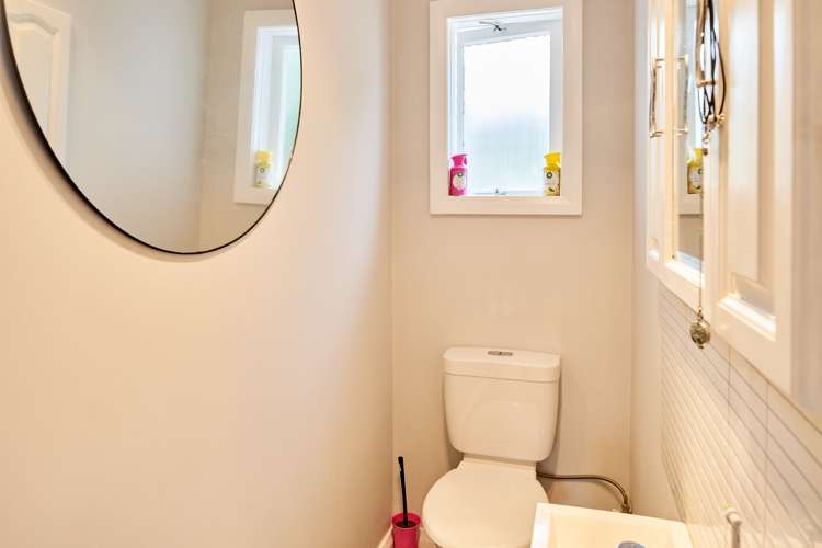 9 Bledisloe Crescent Wainuiomata_11