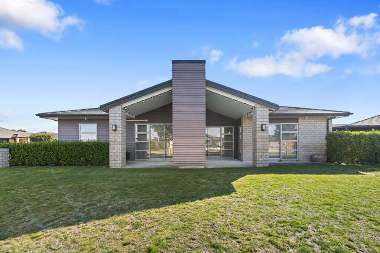 32 Rainey Crescent_0