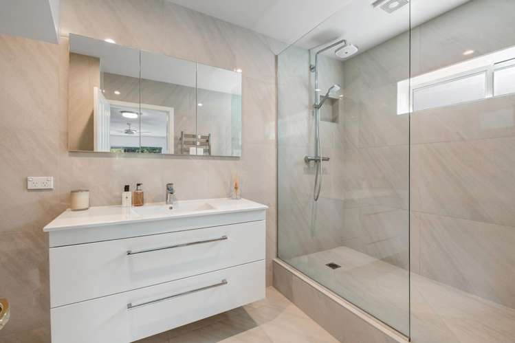 21 Korotaha Terrace Rothesay Bay_22