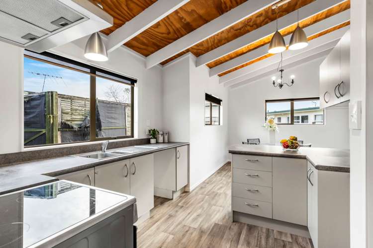 2/55c Springs Road Parakai_5