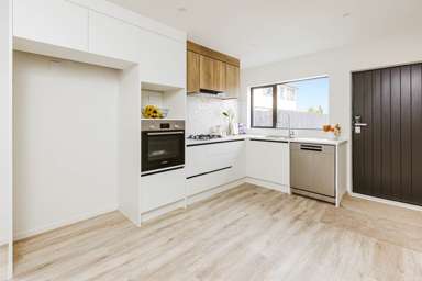 17D McCullough Avenue_2