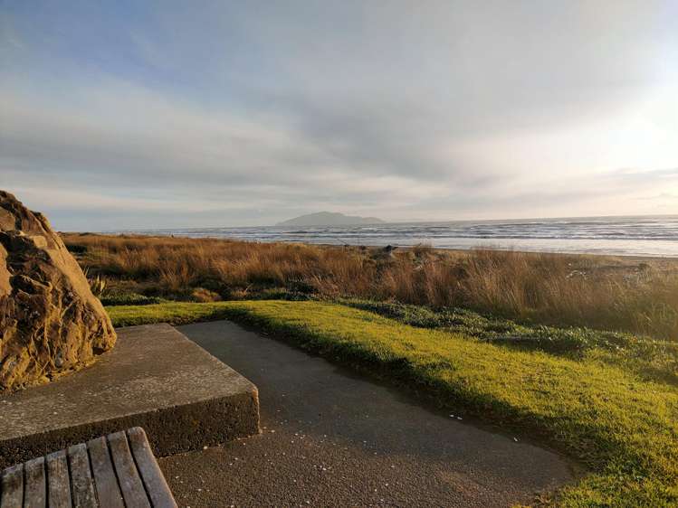 6 Kapiti Lane Otaki Beach_23