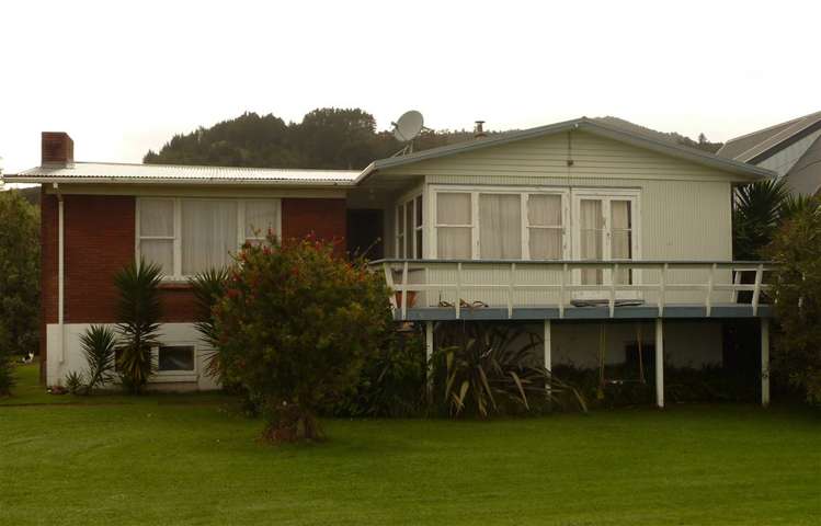 32 Seaview Avenue Te Puru_0