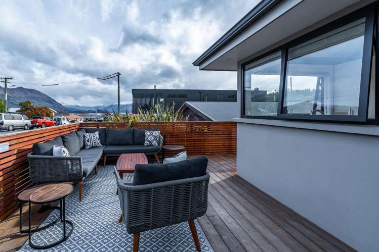 84 Helwick Street Wanaka_3