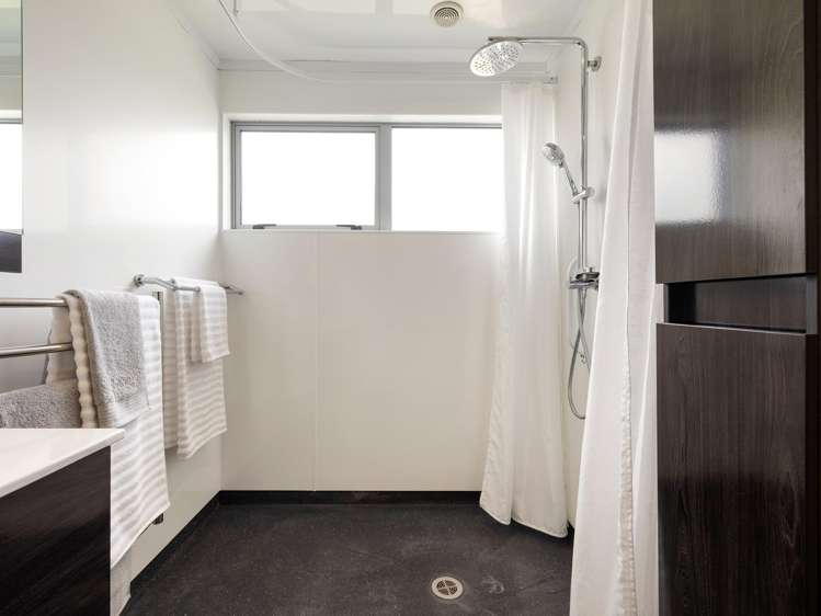 6 Glamis Avenue Dinsdale_15