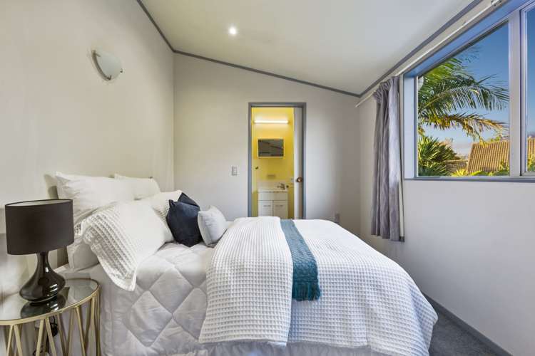 88 Beach Road Te Atatu Peninsula_8