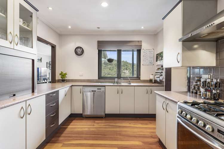 28 Mountain Road Henderson Valley_40