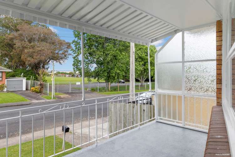 2/7a Myers Road Manurewa_14