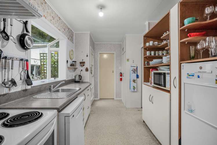 4 Karaka Street Otaki Beach_8