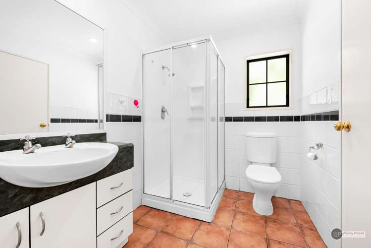 9 Wilford Street Woburn_17