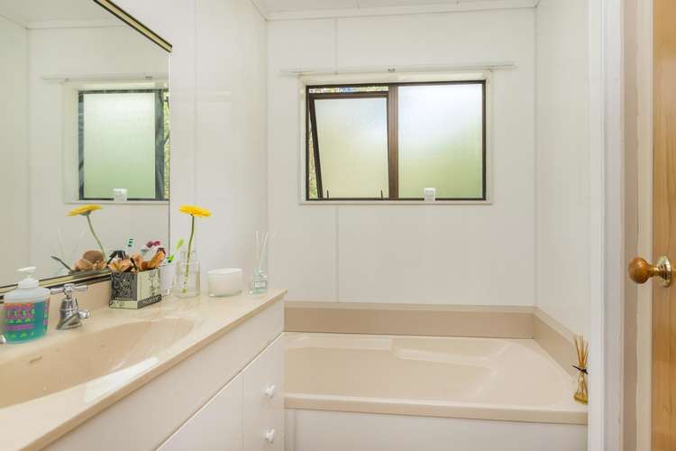 156 Opaheke Road Opaheke_14