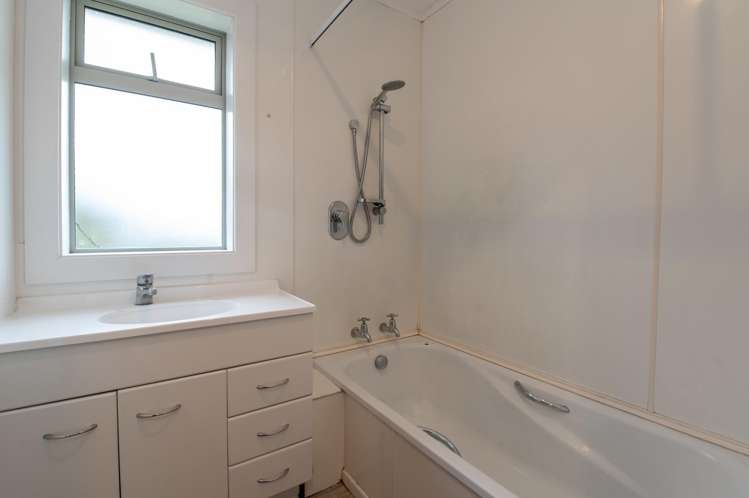 8 Huia Street Hillcrest_12