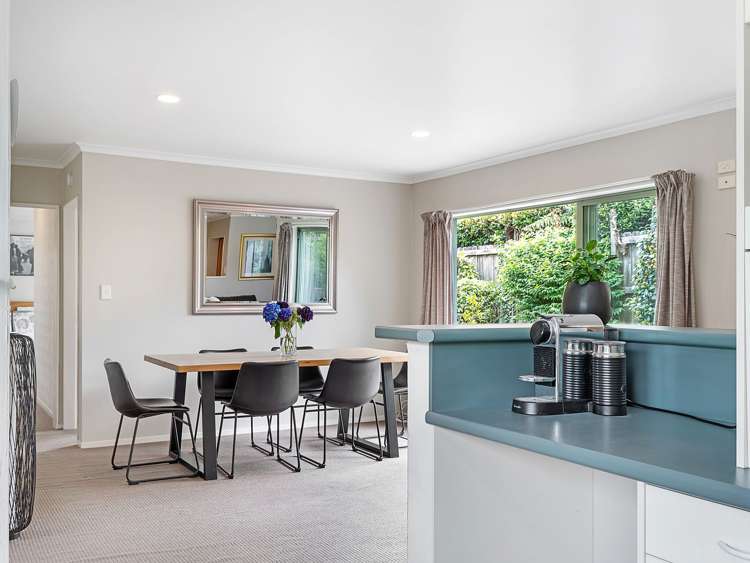 51 Basley road Owhata_17