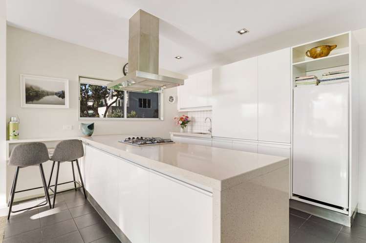 2 Berridge Road Muriwai_17